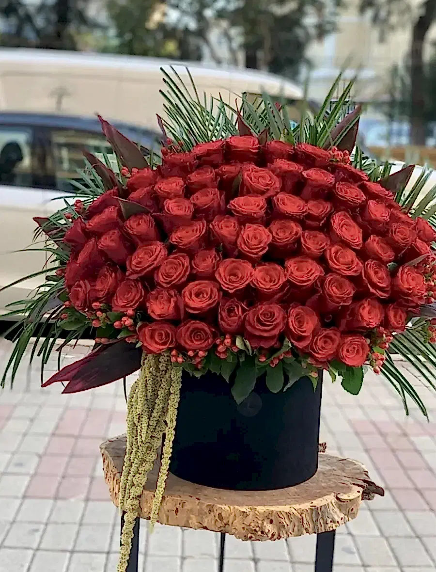 Kutuda 101 Adet Gül